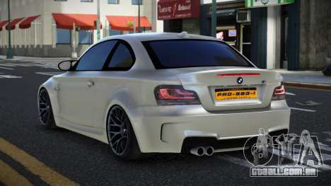 BMW 1M E82 Piwseduba para GTA 4
