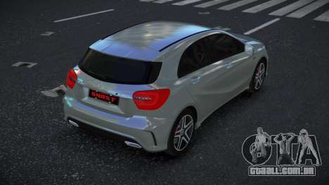 Mercedes-Benz A45 AMG Qulariza para GTA 4