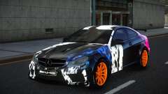 Mercedes-Benz C63 AMG Ryphe S8 para GTA 4