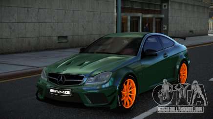 Mercedes-Benz C63 AMG Ryphe para GTA 4