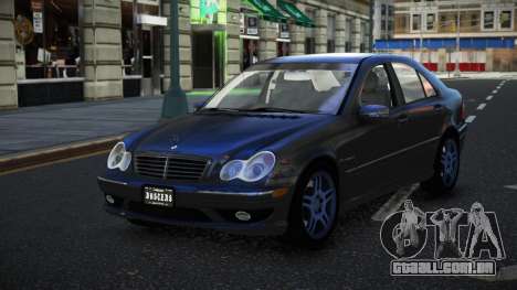 Mercedes-Benz C32 AMG Gudij para GTA 4