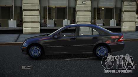 Mercedes-Benz C32 AMG Gudij para GTA 4
