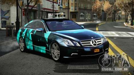 Mercedes-Benz E500 Stinre S13 para GTA 4