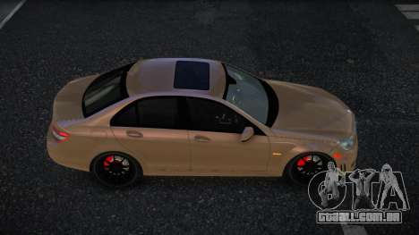 Mercedes-Benz C180 Pinoguv para GTA 4