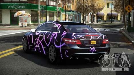 Mercedes-Benz E500 Stinre S9 para GTA 4