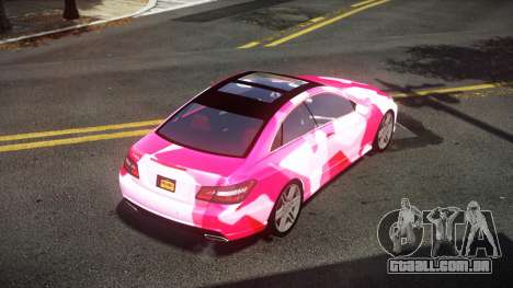Mercedes-Benz E500 Stinre S4 para GTA 4