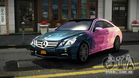 Mercedes-Benz E500 Stinre S2 para GTA 4