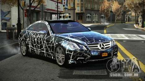Mercedes-Benz E500 Stinre S5 para GTA 4