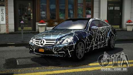 Mercedes-Benz E500 Stinre S5 para GTA 4