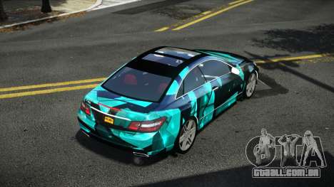 Mercedes-Benz E500 Stinre S13 para GTA 4