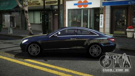 Mercedes-Benz E500 Stinre S11 para GTA 4