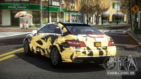 Mercedes-Benz E500 Stinre S8 para GTA 4