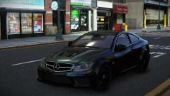 Mercedes-Benz C63 AMG Utur para GTA 4