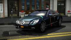 Mercedes-Benz E500 Stinre S12 para GTA 4